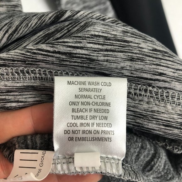 NFL Women's Size Small Black Grey Pittsburgh Steelers Pullover Sweatshirt Hood - Picture 9 of 12